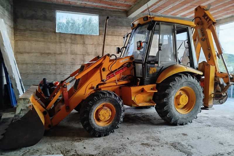 OmecoHub - Immagine JCB 3CXT